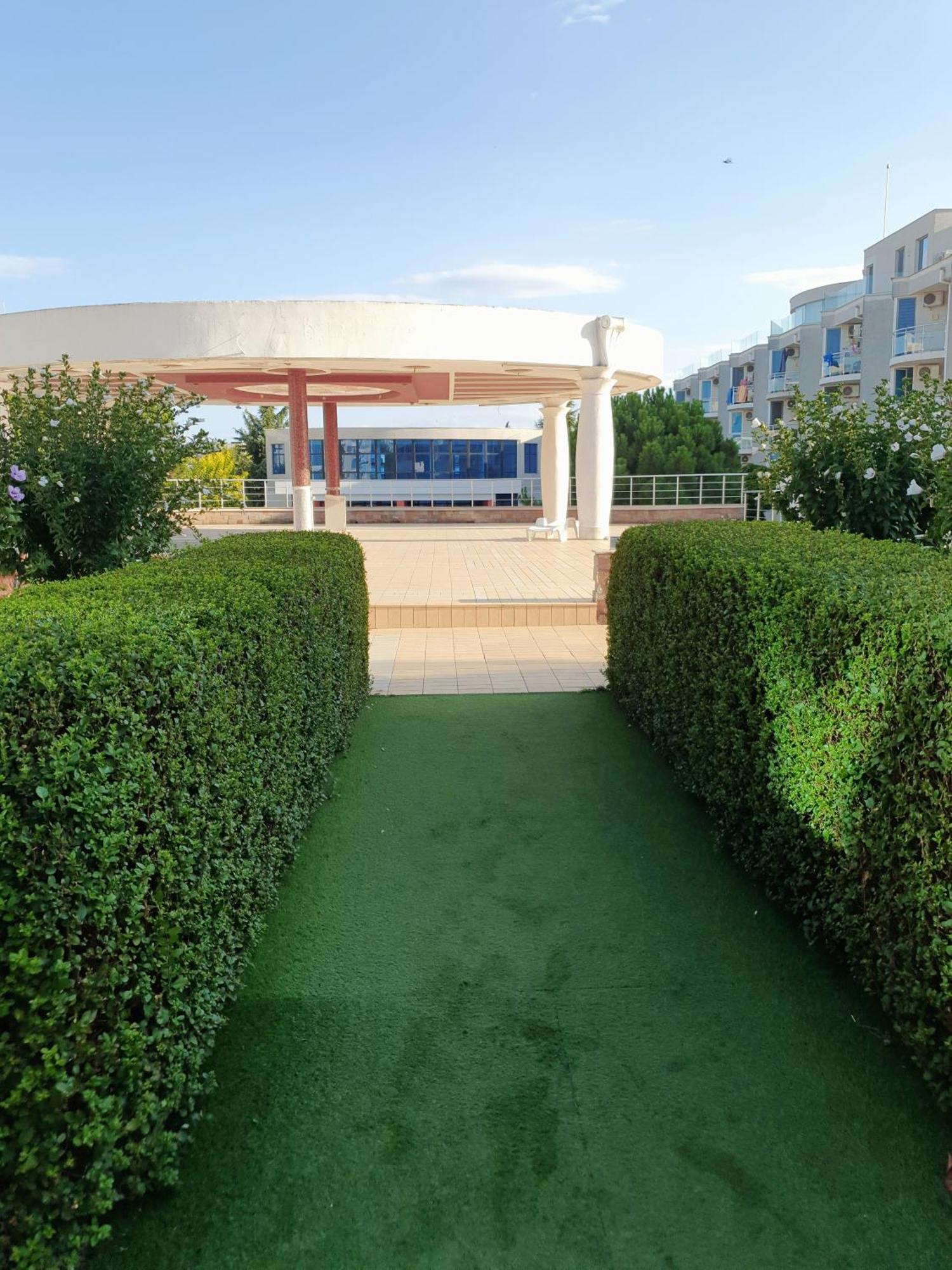 Elena'S Lux Aparthotel - Town & Sea View - Atlantis Spa Sarafovo Ngoại thất bức ảnh