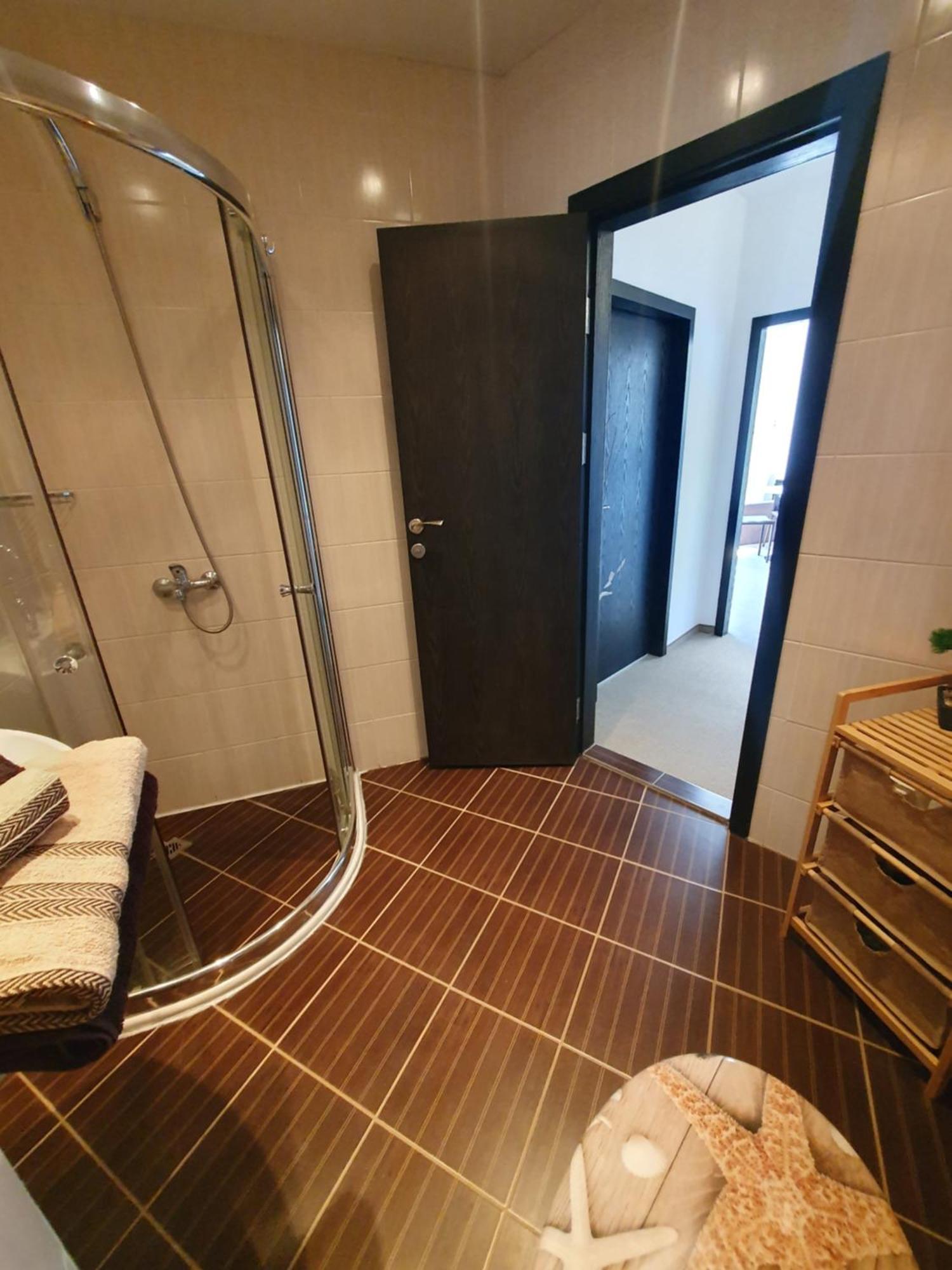 Elena'S Lux Aparthotel - Town & Sea View - Atlantis Spa Sarafovo Ngoại thất bức ảnh